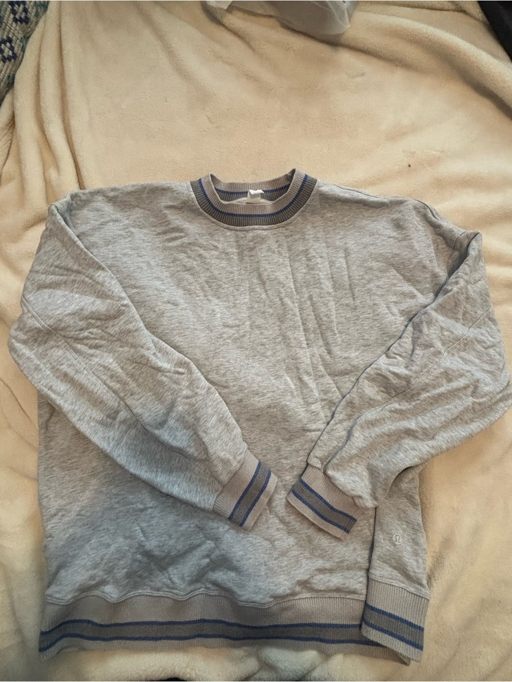 Lululemon gray sweatshirt size large